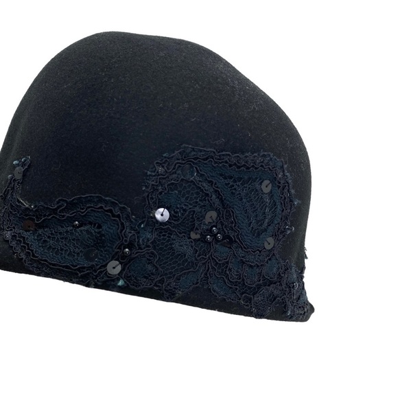 1920S Vintage Style Lace Applique Wool Felt Cloche Hat In Black - Picture 5 of 9